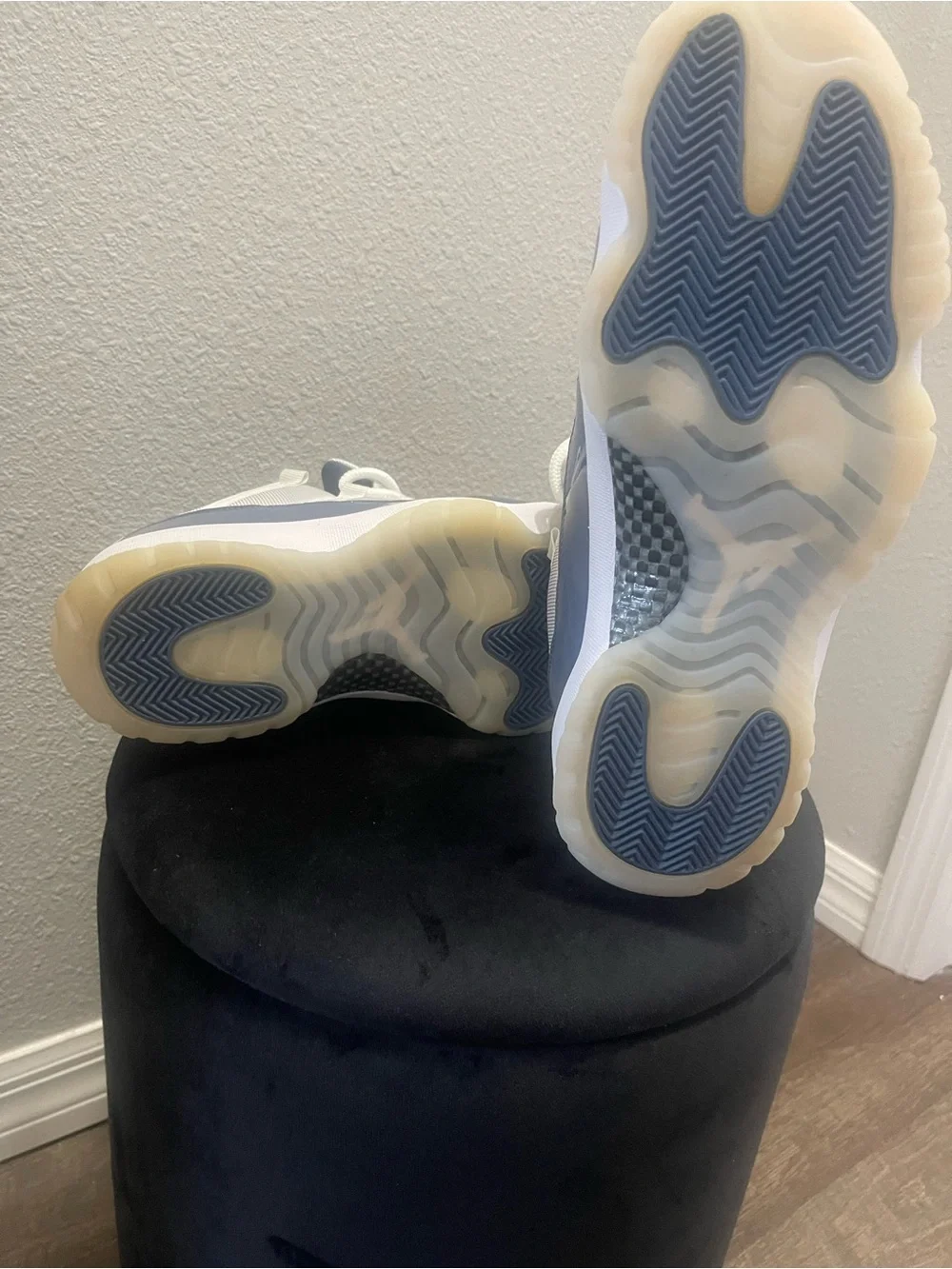 Air Jordan 11 Retro Low WHITE/MIDNIGHT NAVY BLANC/MARINE